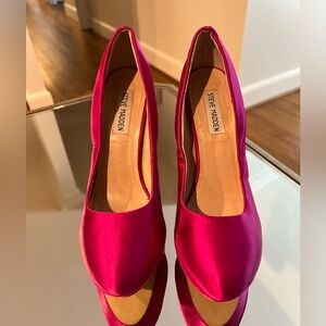 Steve Madden Women's Pink Satin Heels